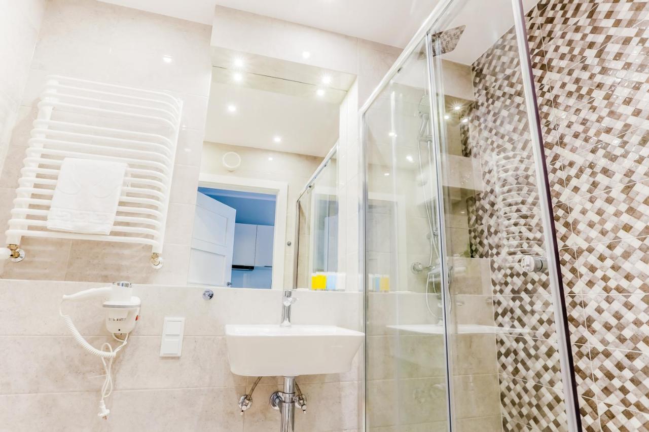 Coin Apartamenty Krakowska Wrocław Exteriör bild